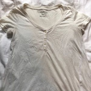 Button detailed t shirt